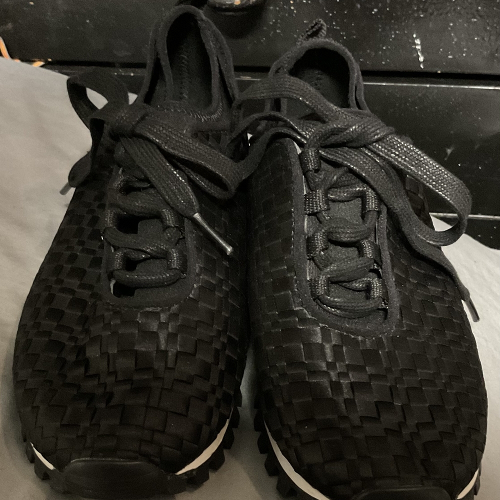 BCBG Black Woven Women's Athletic Shoes